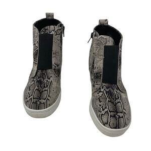 Boutique by Corkys Killen booties size 8